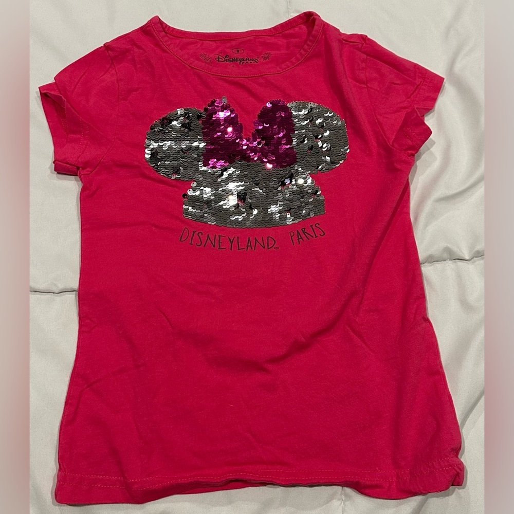 Disney Paris Minnie Mouse sequins reversible design tee. Size 8